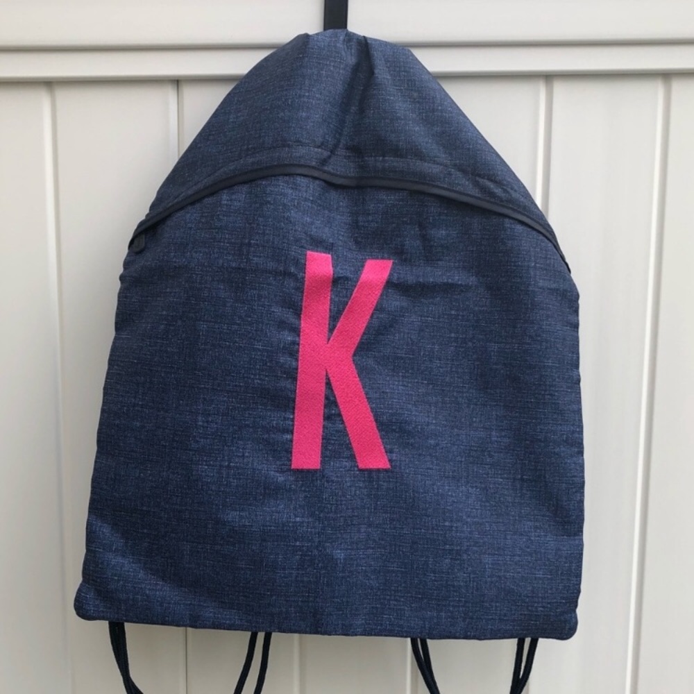 Navy Crosshatch Cinch Sac Thirty-One - Hot Pink K Initial NWOT
